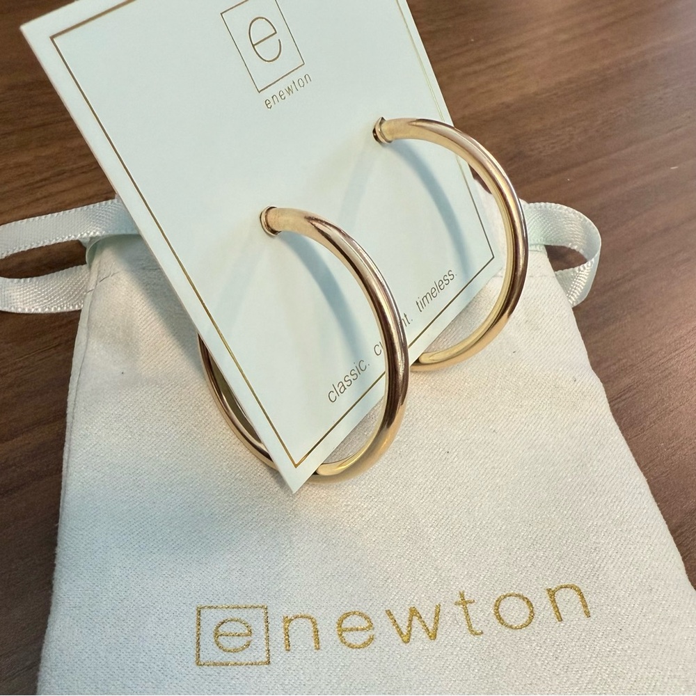 New Enewton round gold filled 1.5" post hoop earrings 🤩🤩🤩
